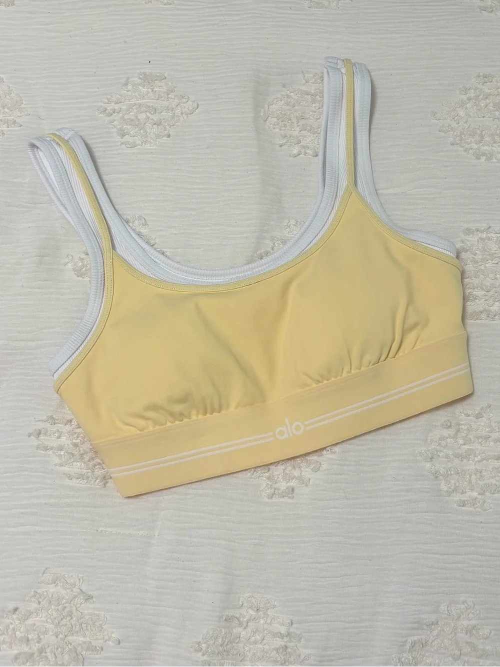 ALO Yoga Airbrush Better Together set-candlelight yellow